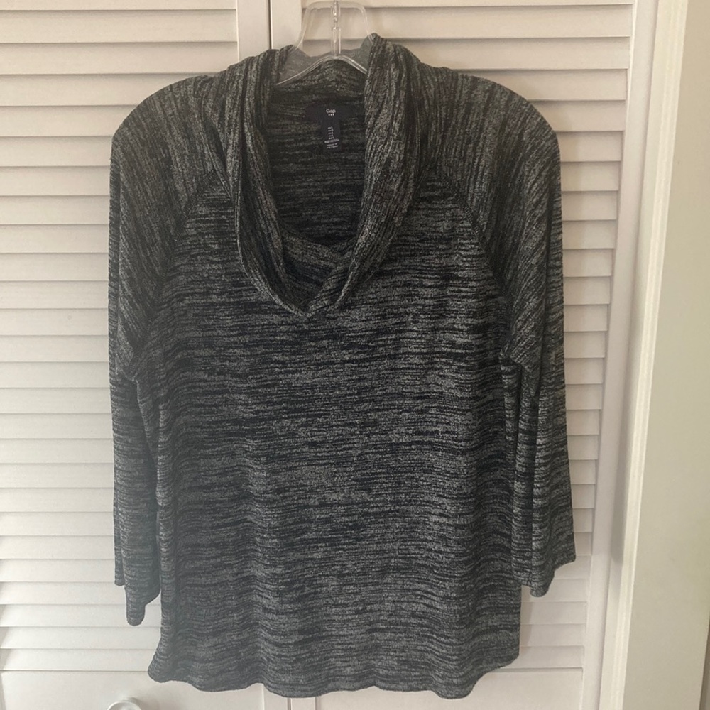 Gap cowl neck 3/4 sleeve top